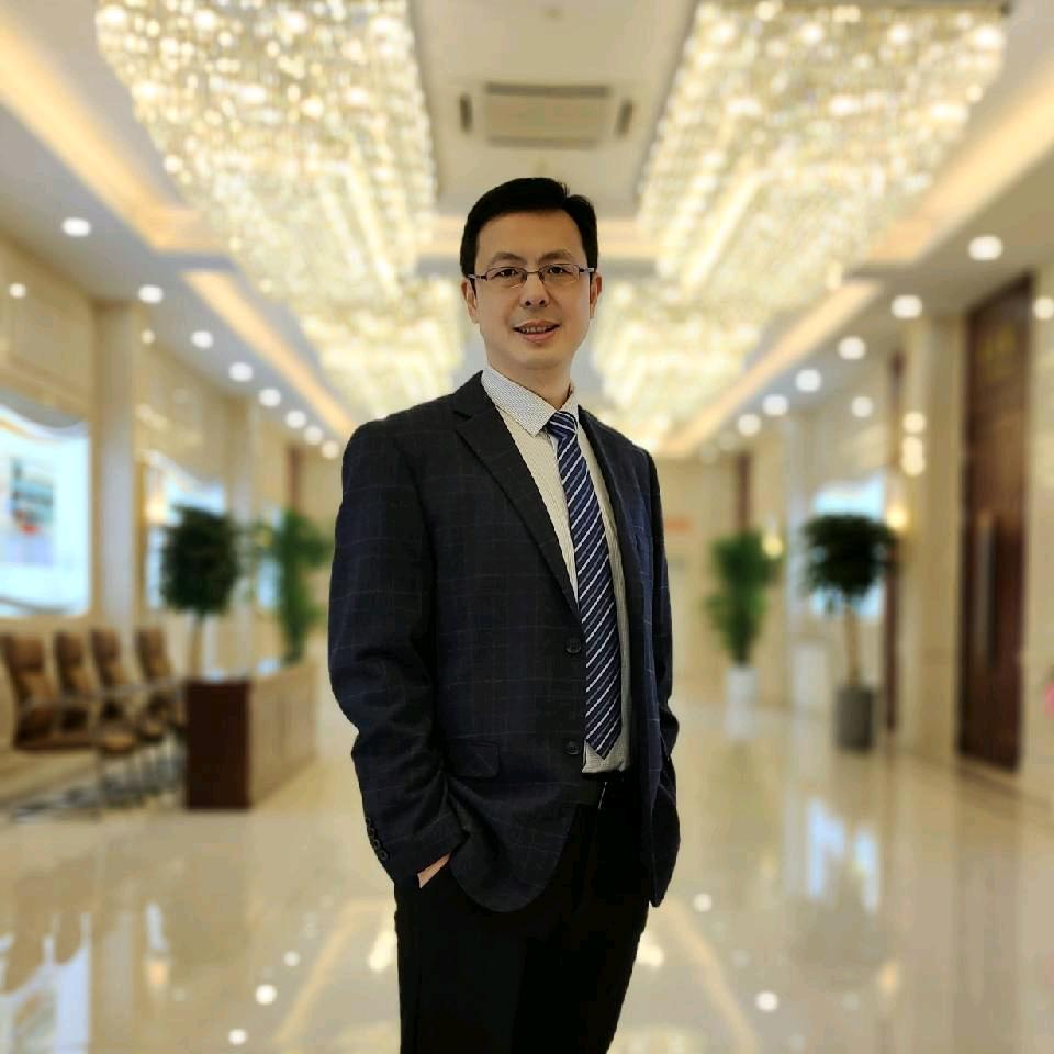 整形医生钱洪军