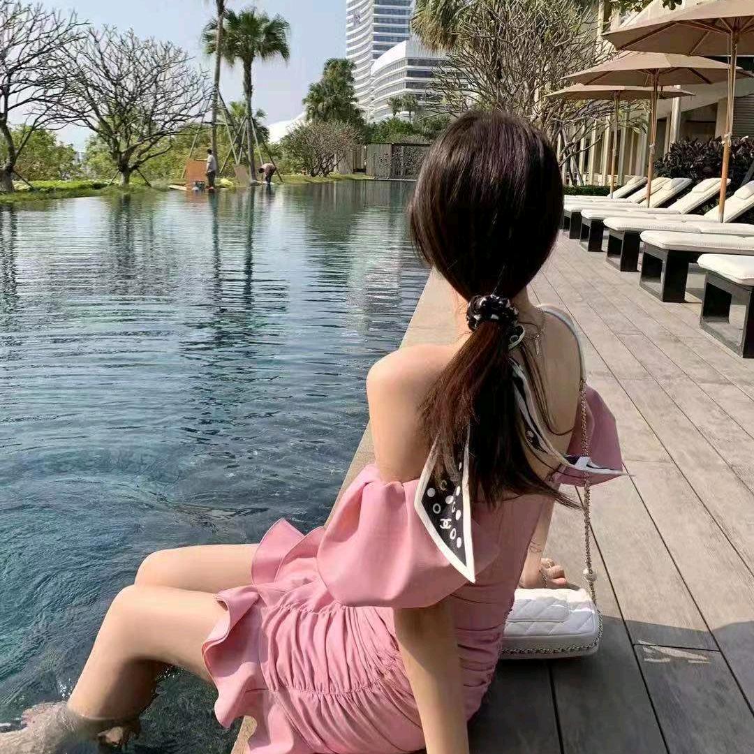 萌萌哒的小可爱吖