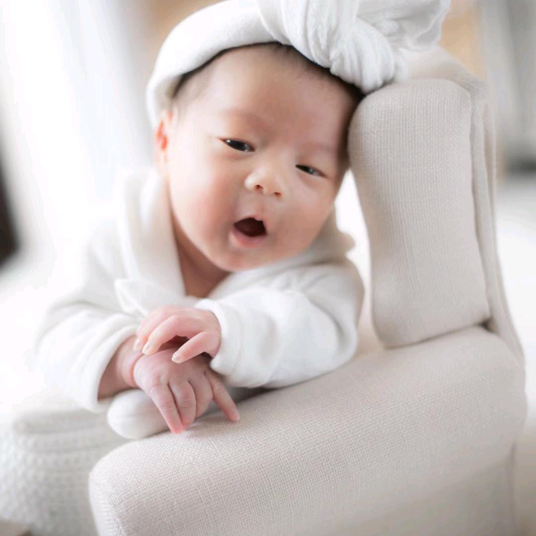 幸福一家人。
