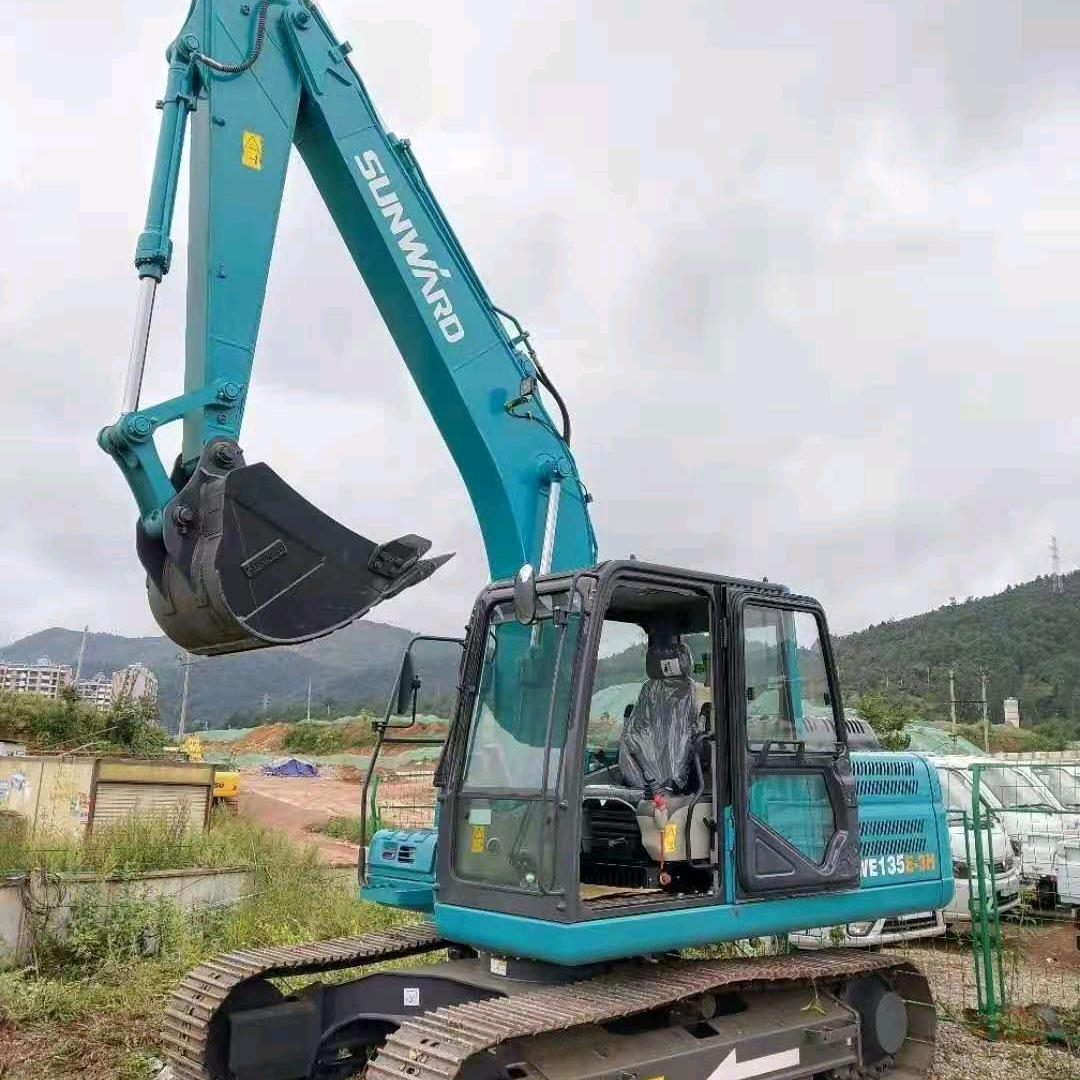 ☞《挖机小伙局长》☜