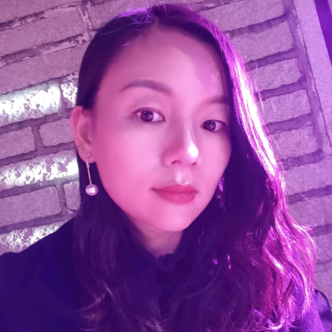 甜甜，喜宴承接五谷，果汁，端菜