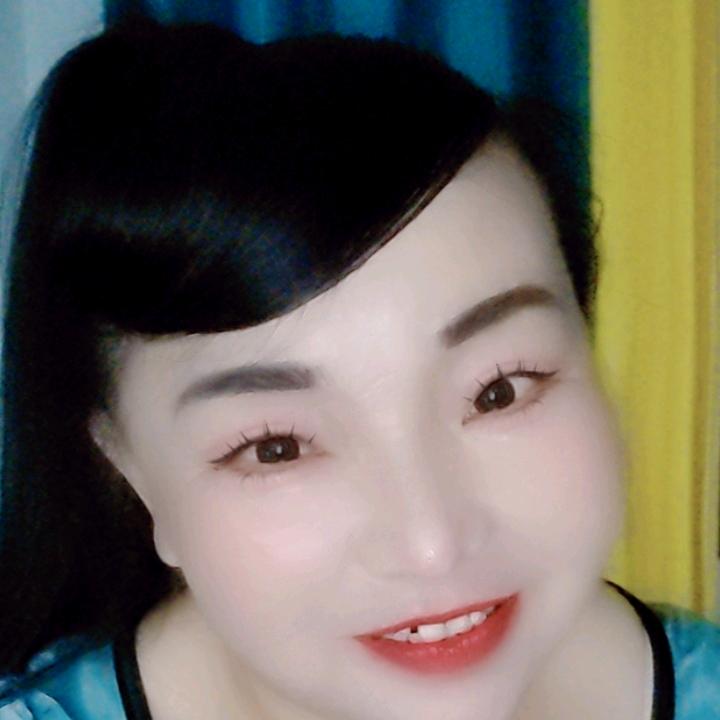 风雨中的云