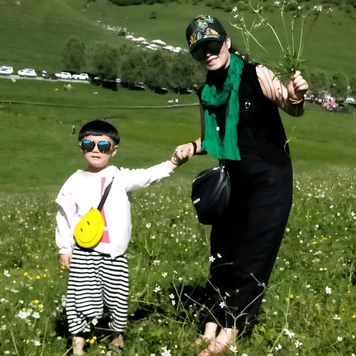 阿夏衣橱休闲服饰