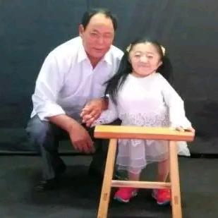兰兰瓷娃娃
