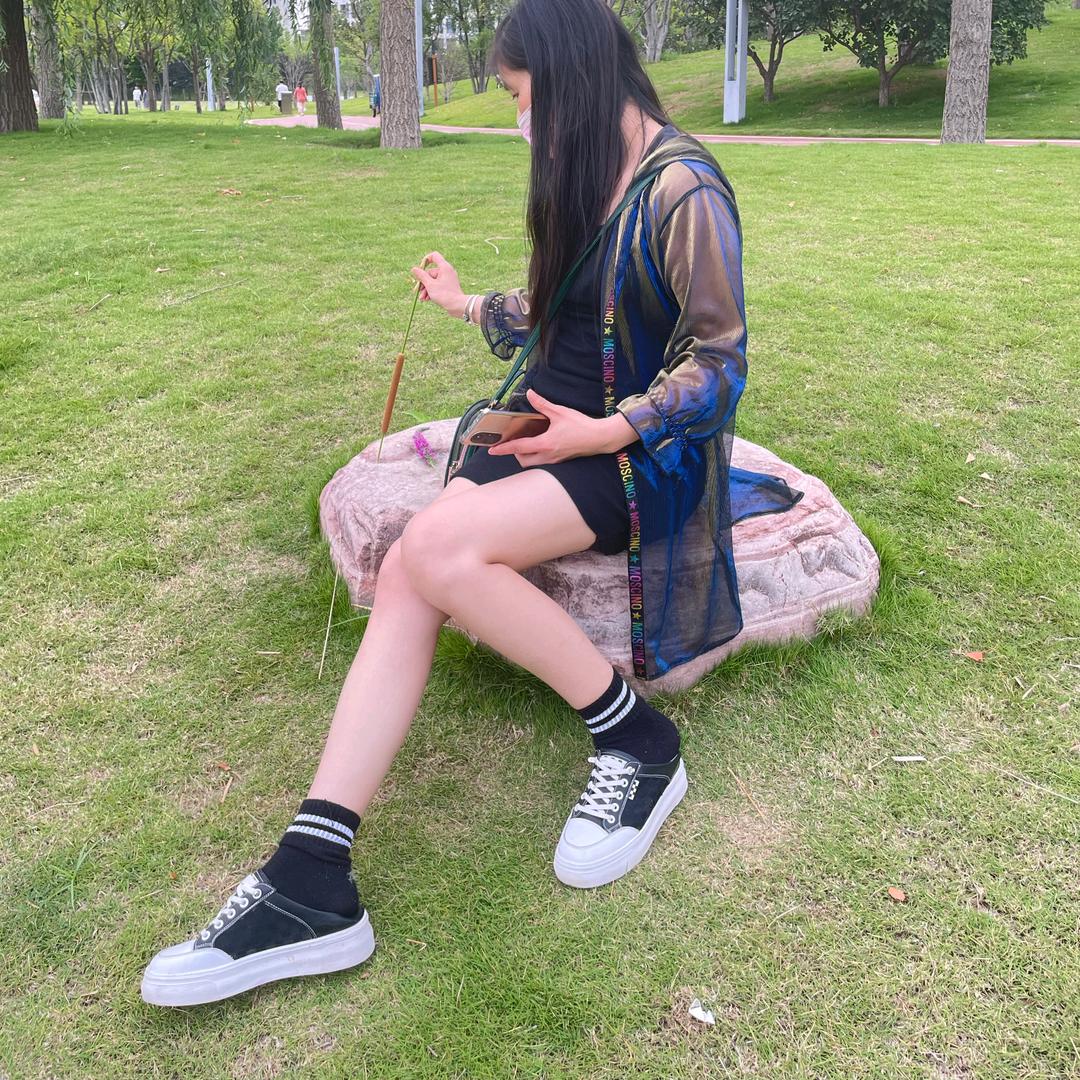 李小妞