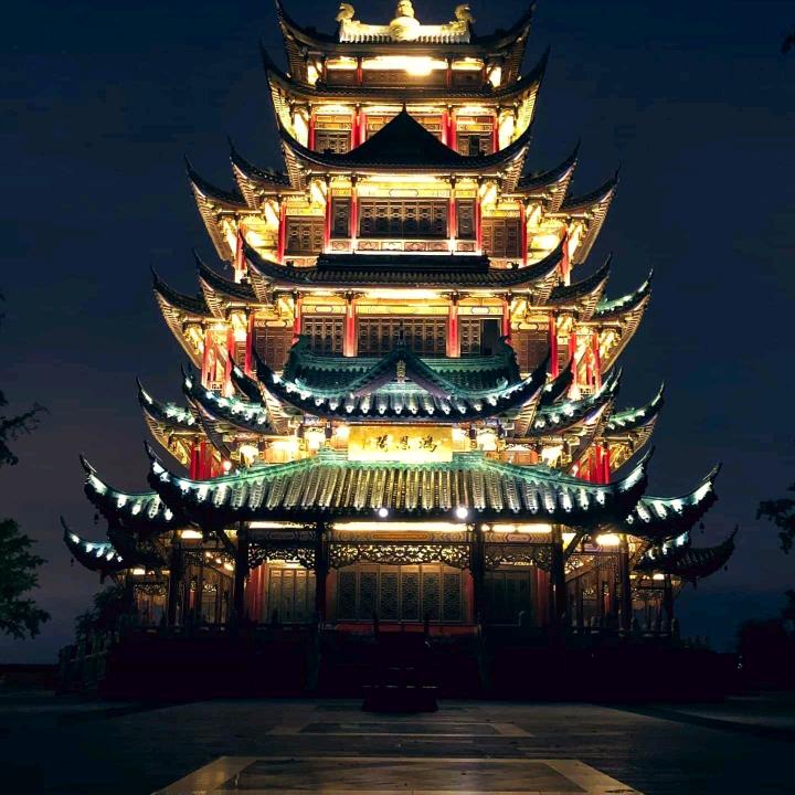 阳光晓靓
