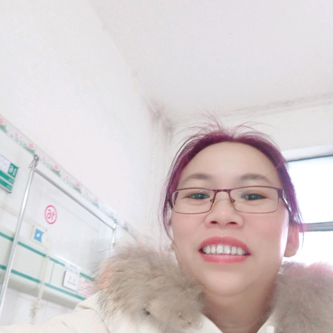 爱笑的芳姐