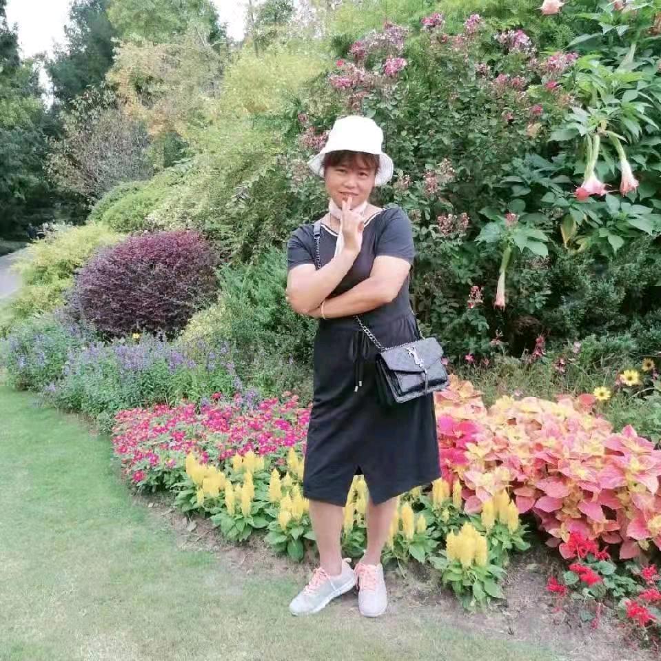 张玉英