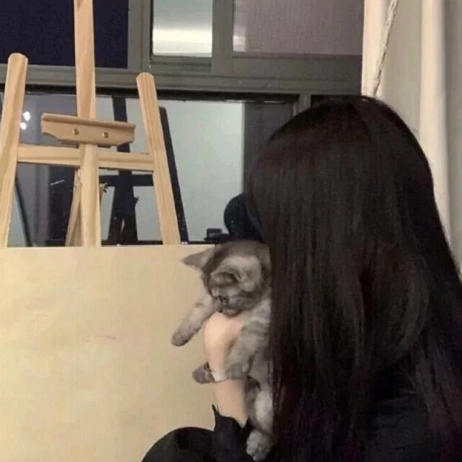 🌈爱吃香菜的美少女