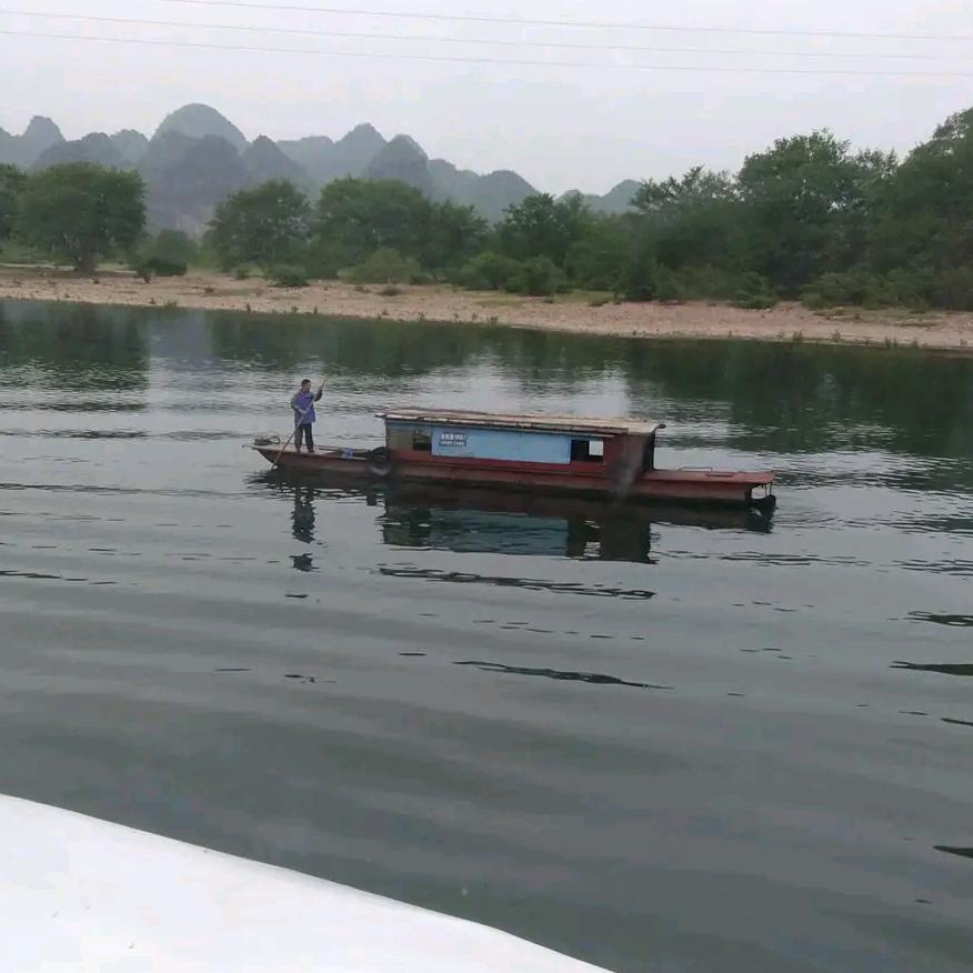 皓月昆仑一小草