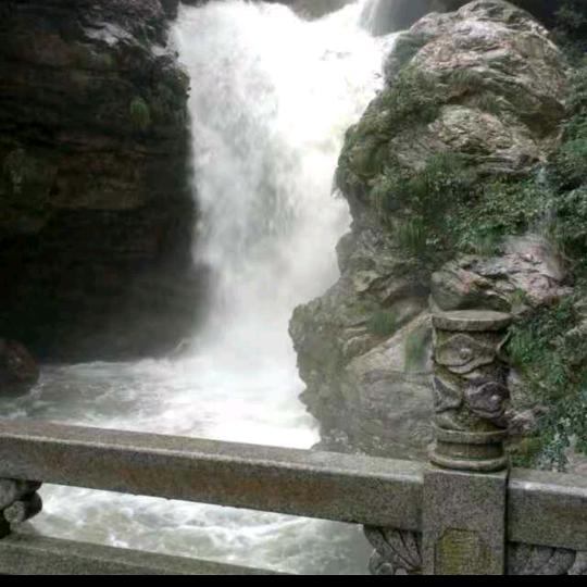 山清水秀