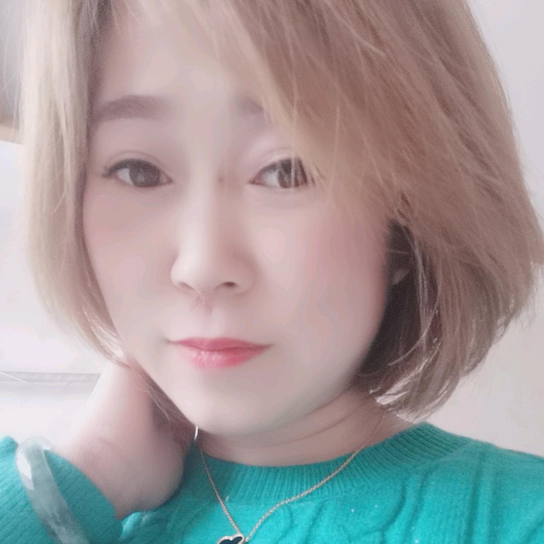 宝石蓝