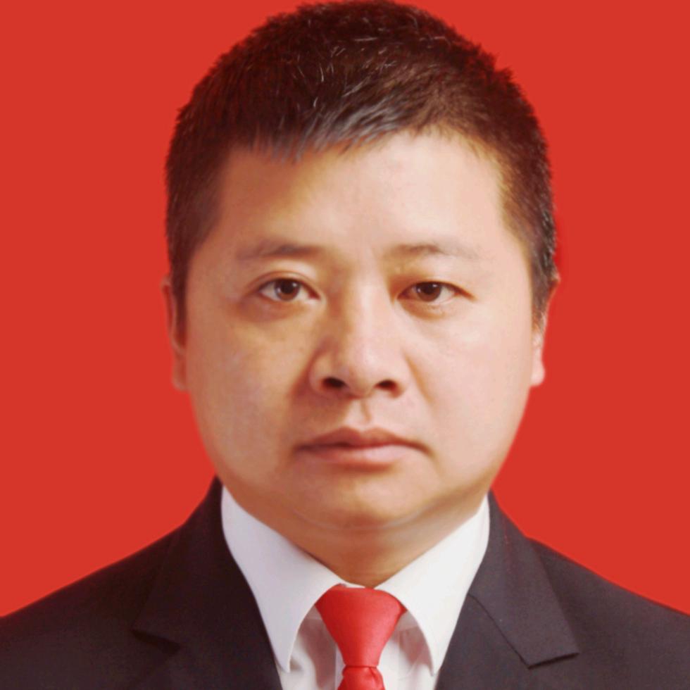 石板溪村支部书记（何良培）