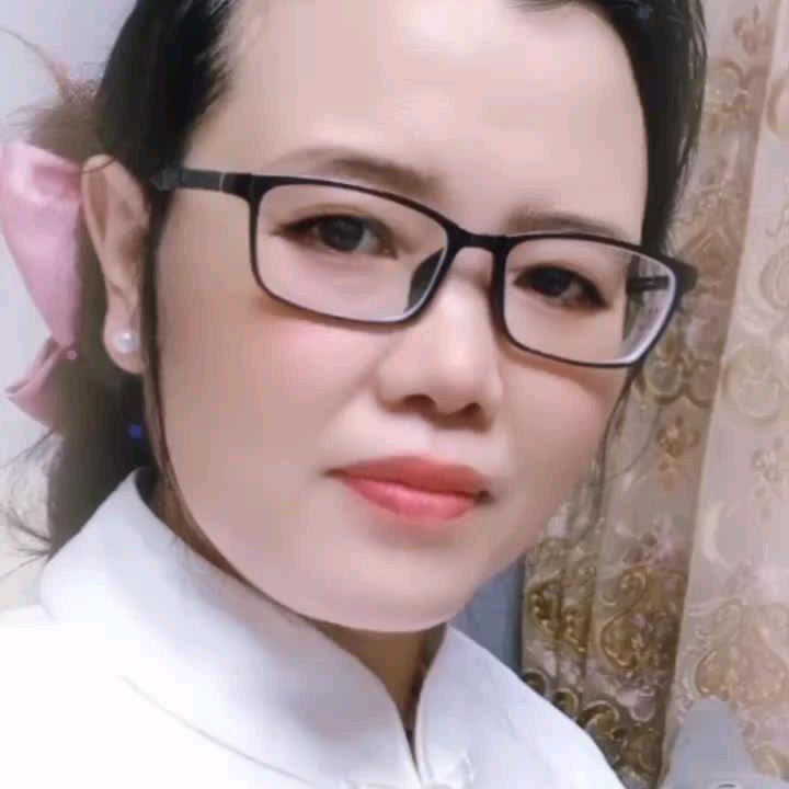 杨琼
