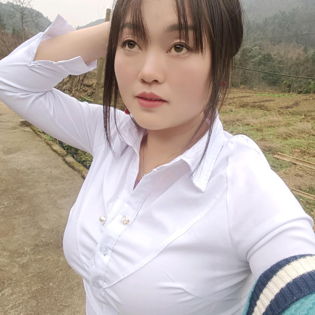 眉眉༺黑玫瑰