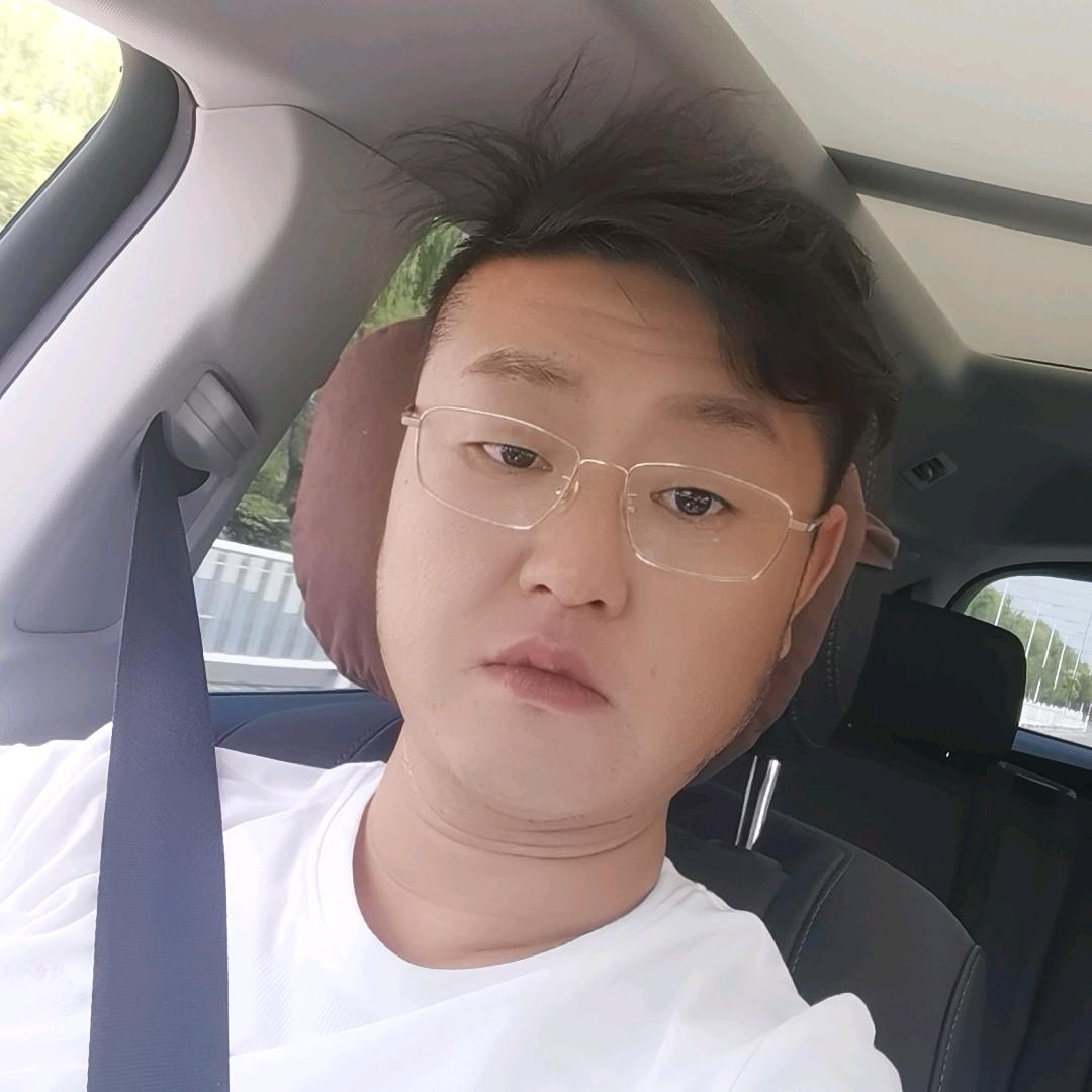 劉强