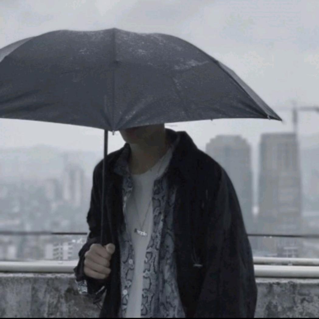 爱玩鱼的小鱼