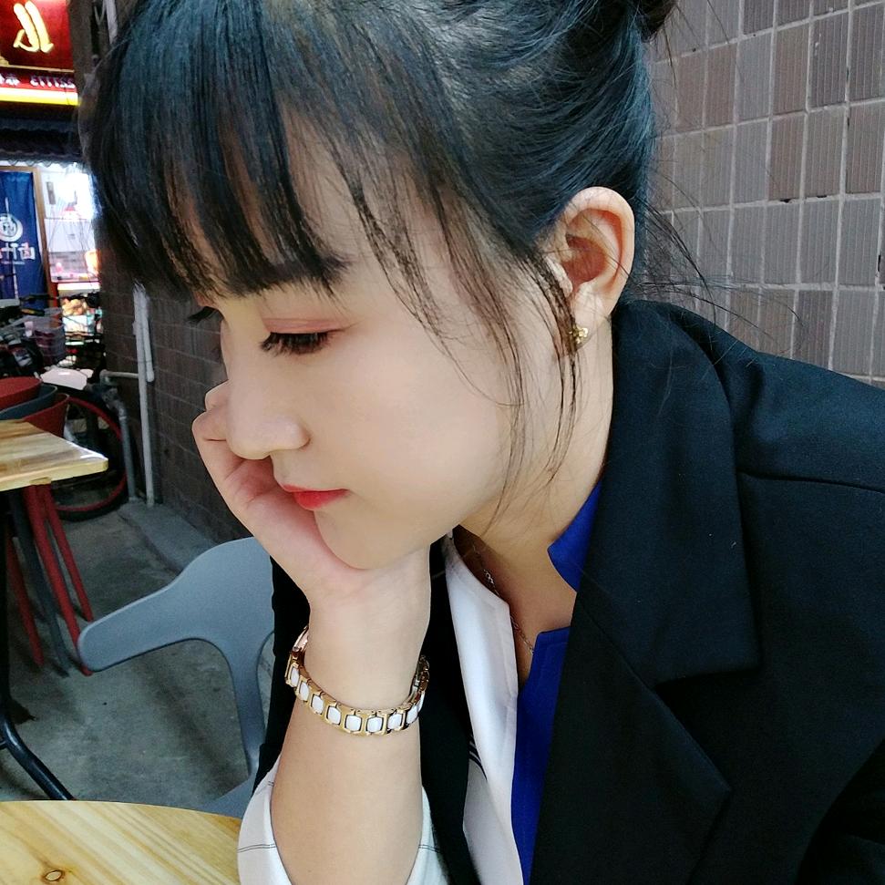爱财悦己吖