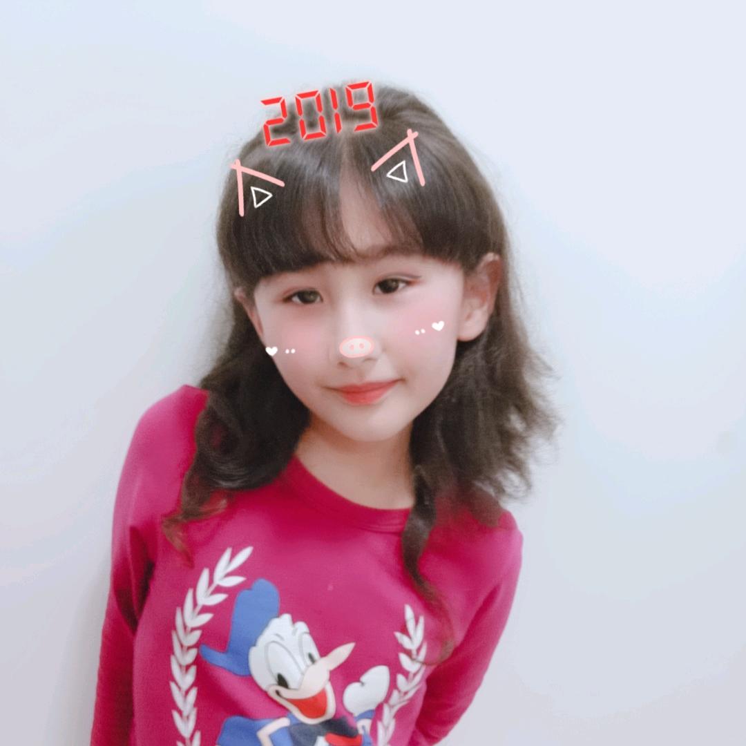 李♚