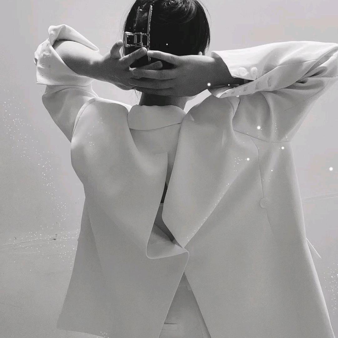 忘记年龄，讨好自己……