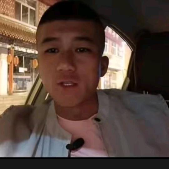 亮仔