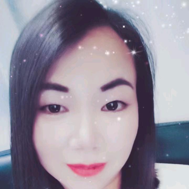 我是小英，