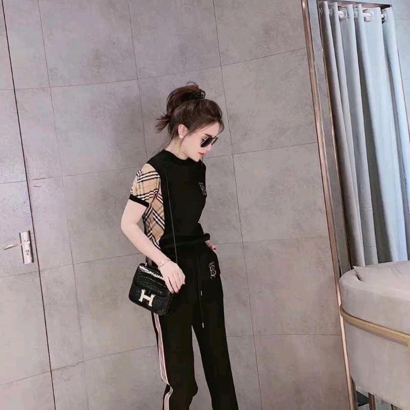 炫彩女装楠楠