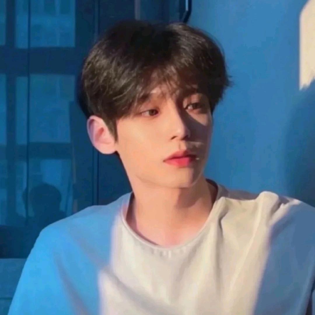 帅哥推荐小能手