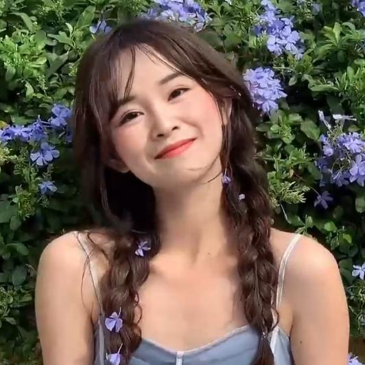 🎻李：Lʟ‿ǐ