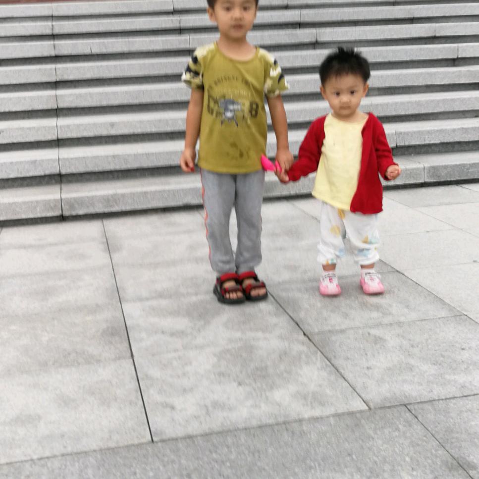 高建英