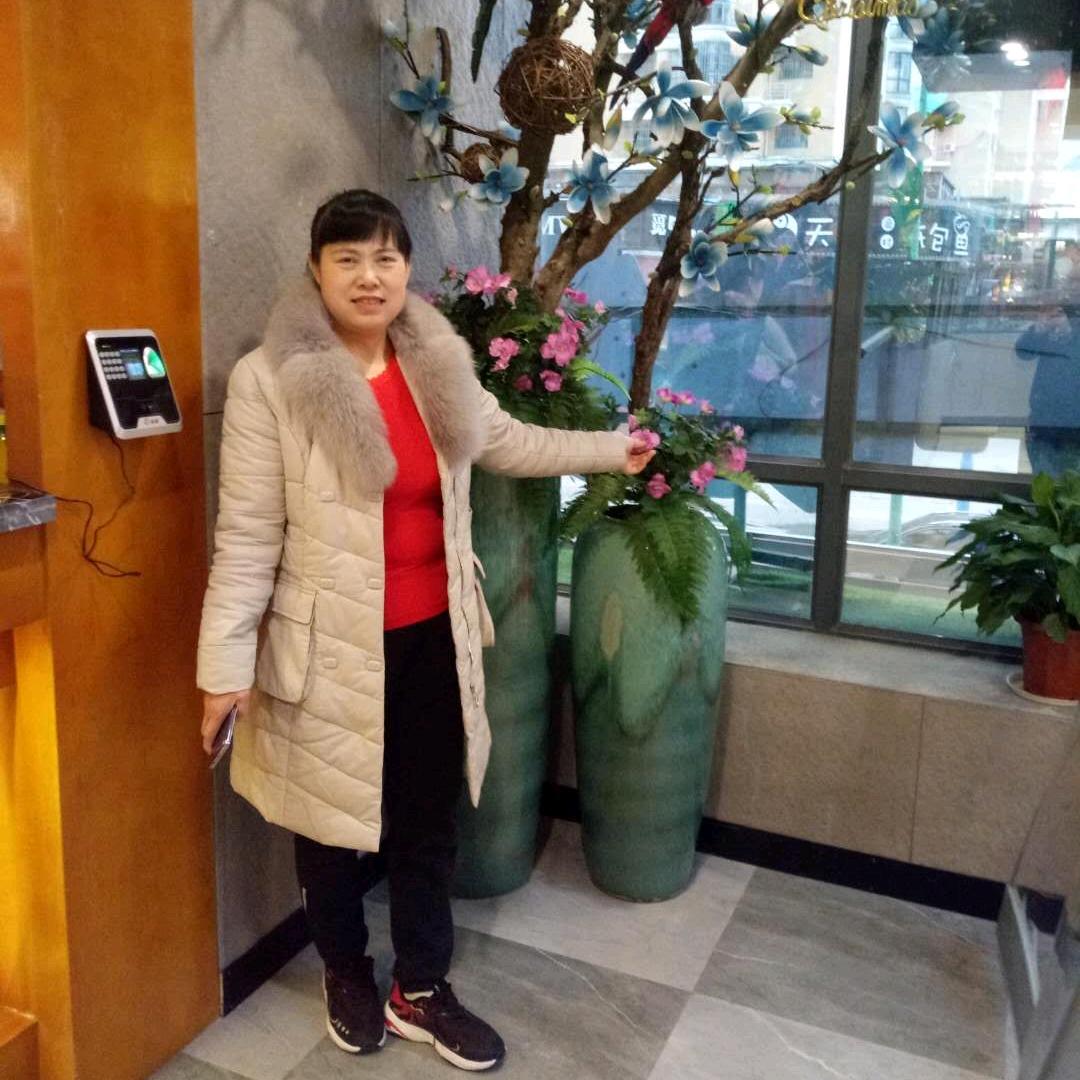 坚强重生的田英