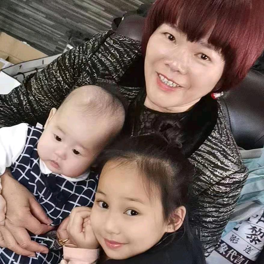 爱玩的女王～