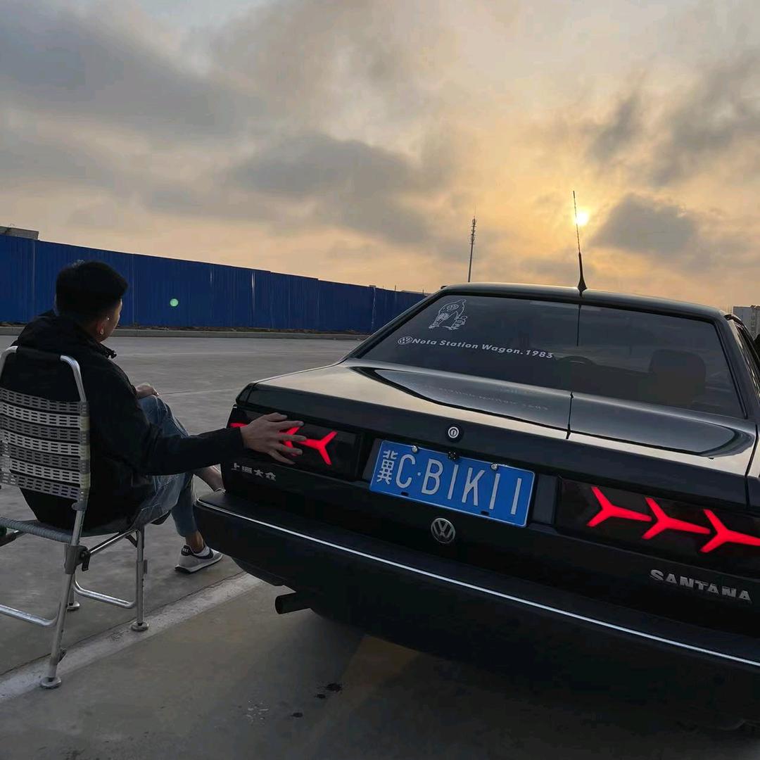 老六的桑塔纳