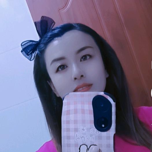 左权卖二手房的小姐姐