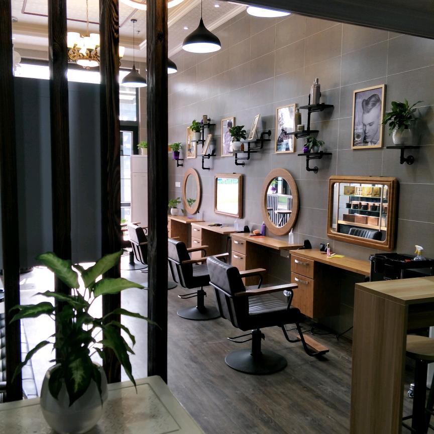 陈展造型