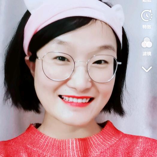 小眼睛欣欣