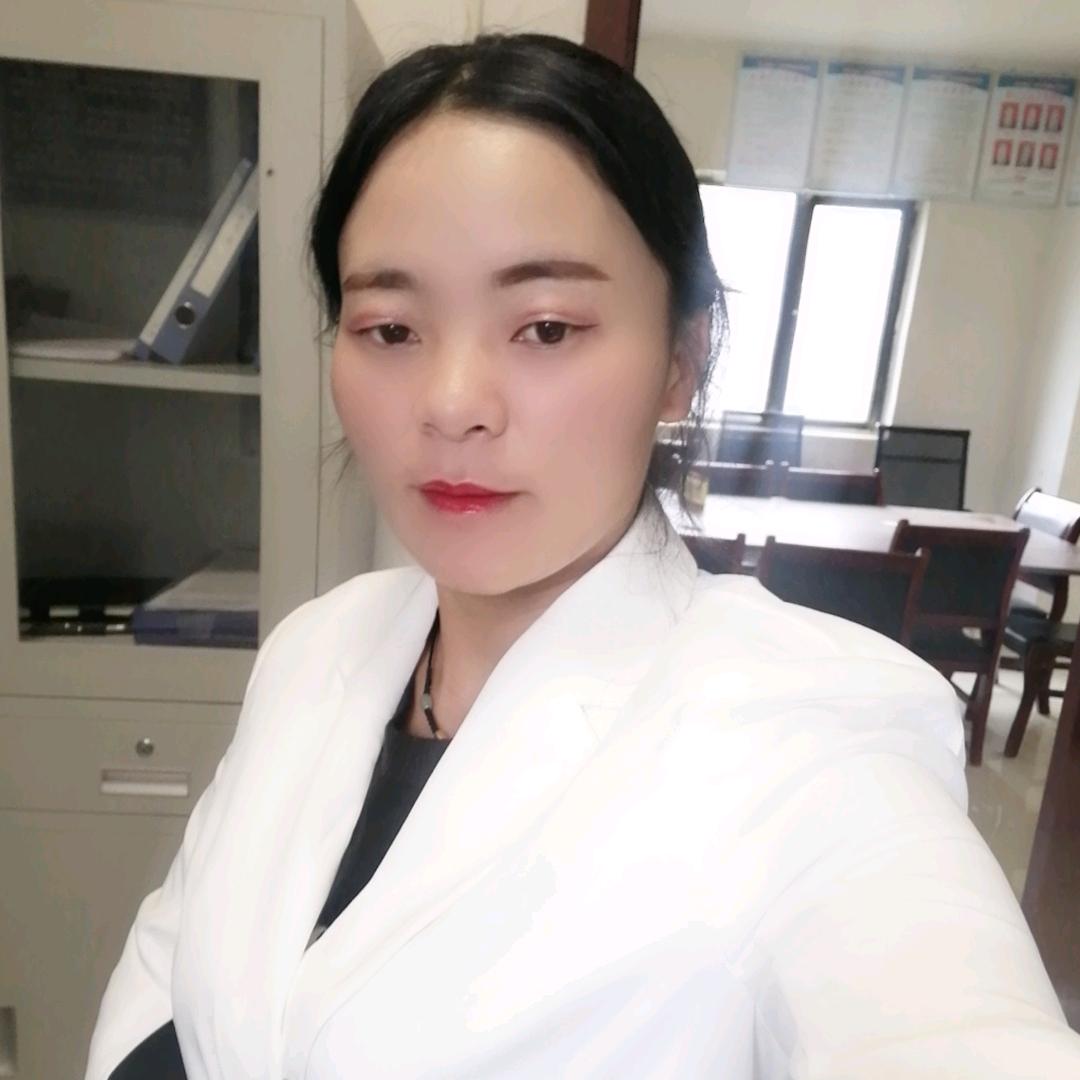 九零后女村干部小艳