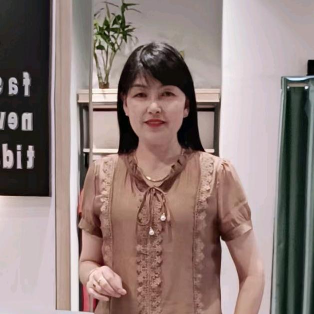 凤阳县秋水丽莎女装