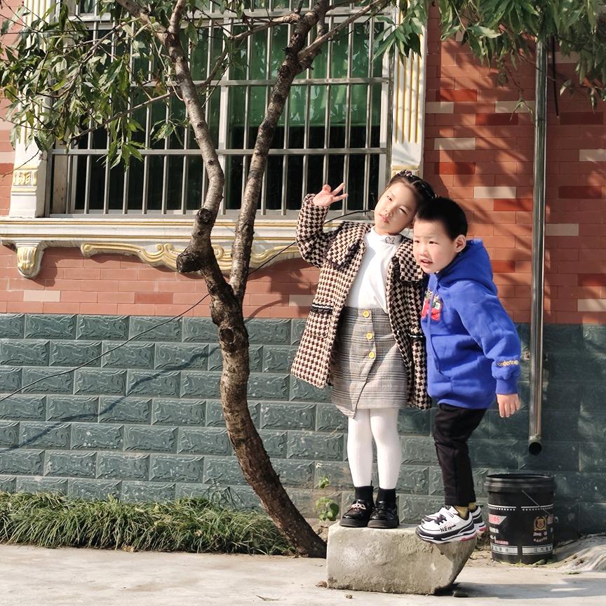 语👭👭👭哲