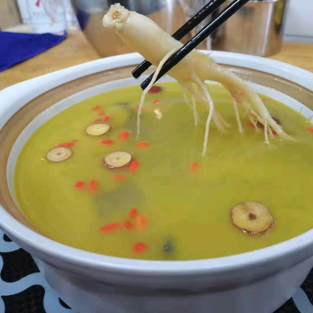 俯首称臣，平身为将。