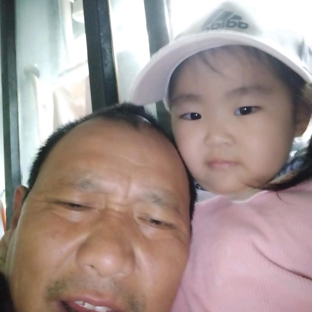 彪哥，，陈登彪是木匠