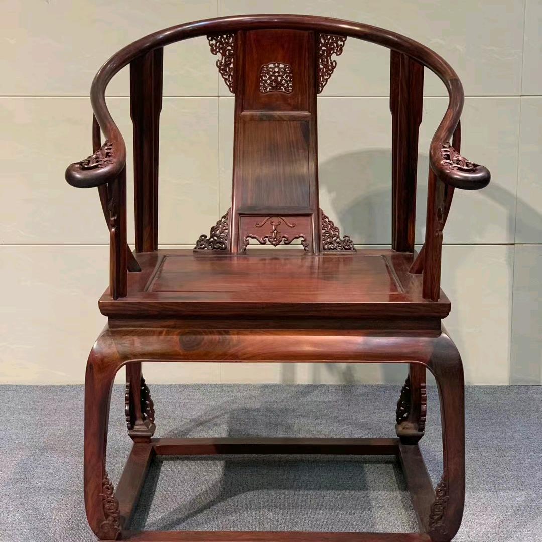 专职红木家具、工艺品。