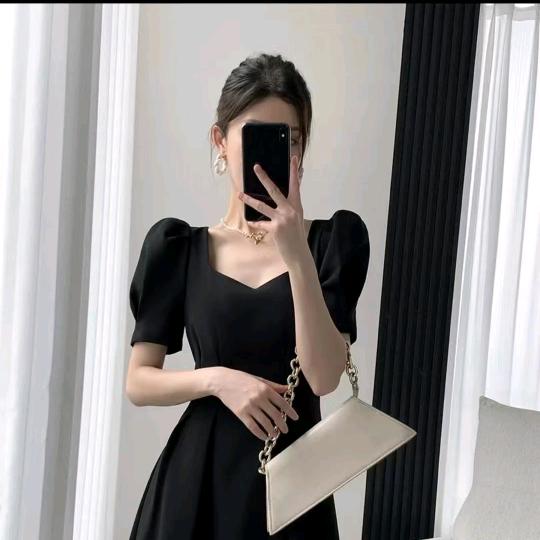 《杨杨🉐亿》 女装店