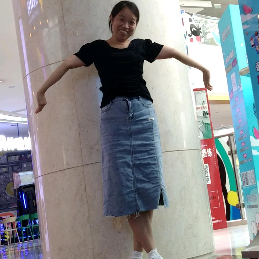 丽丽吖~拒绝闲聊c