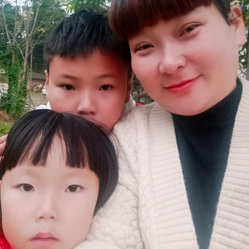 自贡妹儿，刘晓芳