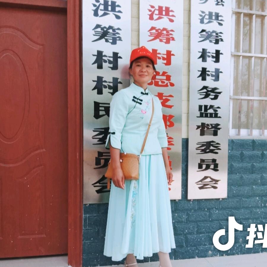 嫣然笑尽倾城♥♥柳萍