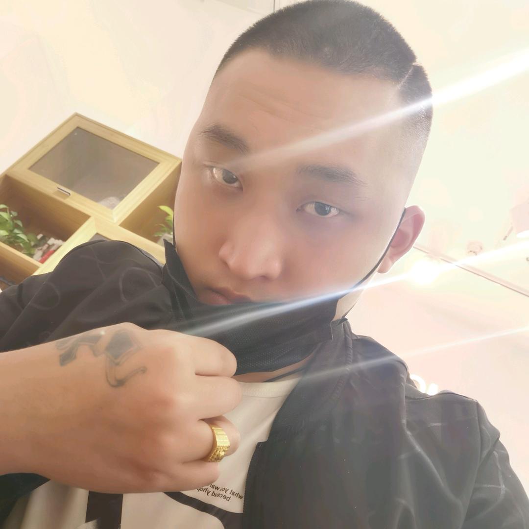 我与旧事归于尽，来年依旧迎花开