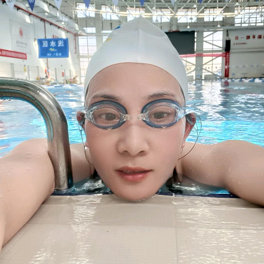 天翊游泳世纪馆。。马教练