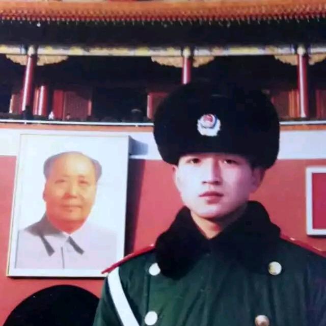 山西一兵《助农家乡》