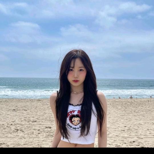 悦 ^
